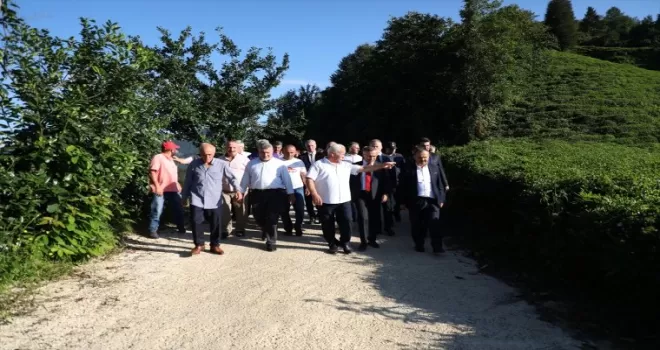 Rize'de 46 yıl sonra çözülen yol sorunu vatandaşlarca sevinçle karşılandı