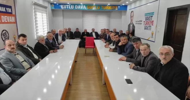 Salıpazarı Belediye Başkanı Halil Akgül muhtarlarla buluştu