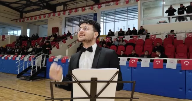 Salıpazarı'nda Türk sanat müziği konseri verildi