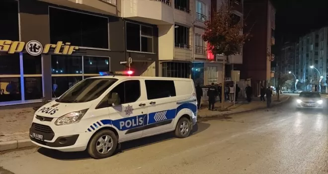 Samsun'da asansörün 4. kattan zemine düşmesi sonucu 3 kişi yaralandı