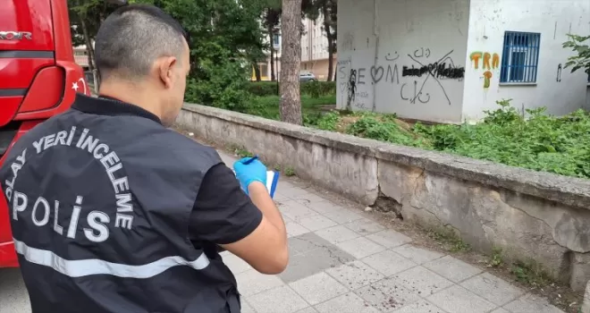Samsun’da bıçaklı kavgada 2 kişi yaralandı