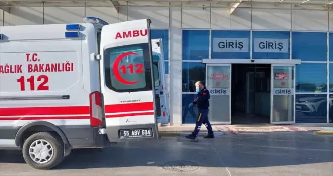 Samsun'da bıçaklı saldırıya uğrayan kadın yaralandı