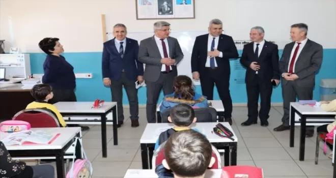 Samsun’da dersbaşı yapan depremzede öğrencilere moral ziyareti