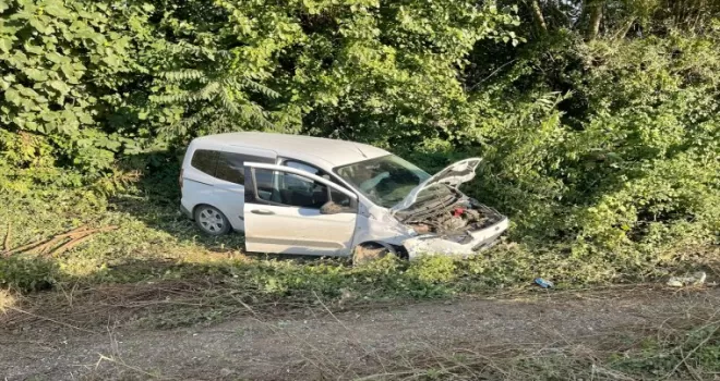 Samsun'da iki aracın çarpıştığı kazada 3 kişi yaralandı