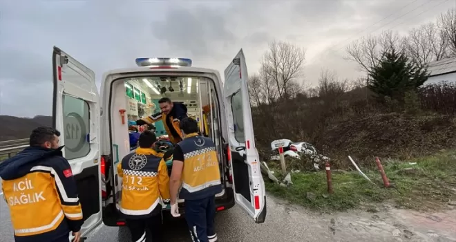 Samsun’da iki otomobilin çarpışması sonucu 5 kişi yaralandı