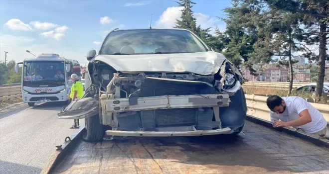 Samsun’da iki otomobilin çarpıştığı kazada bir kişi yaralandı