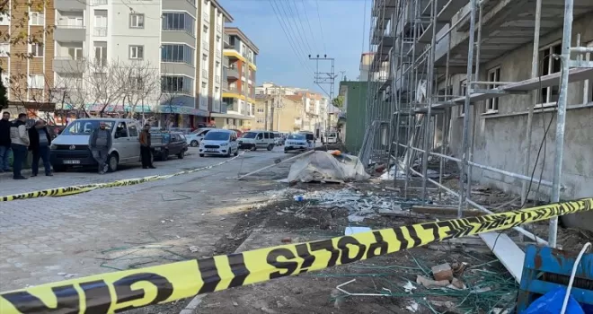 Samsun'da inşaat iskelesinden düşen işçi yaşamını yitirdi