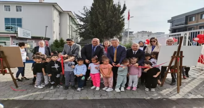 Samsun’da minik öğrencilerden “Cumhuriyet ve Atatürk“ temalı kolaj sergi