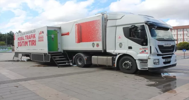 Samsun’da öğrencilere trafik eğitimi verildi