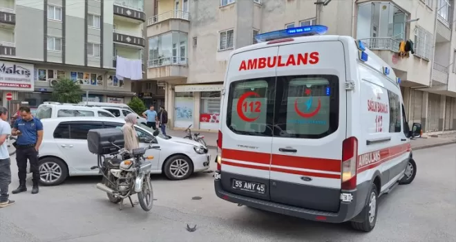 Samsun’da otomobilin çarptığı motosiklet sürücüsü yaralandı