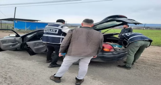 Samsun'da “şok uygulama“da çeşitli suçlardan aranan 49 kişi yakalandı