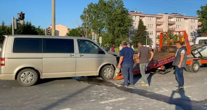 Samsun’da üç aracın karıştığı kazada 7 kişi yaralandı