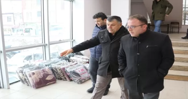 Samsun'dan deprem bölgesine yardımlar sürüyor