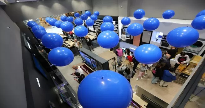 Samsung’un yeni deneyim mağazası İstanbul İstinyePark’ta açıldı