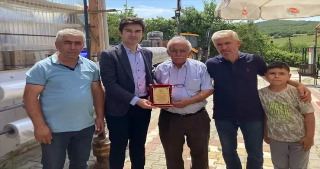 Saraydüzü’nde “Evim Yuvan Olsun“ kampanyasına destek verenlere plaket verildi
