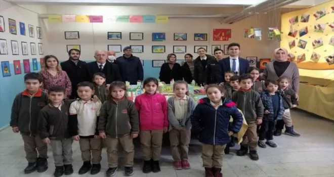 Saraydüzü'nde öğrencilerce resim sergisi açıldı