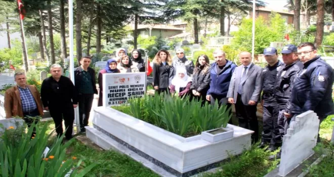 Şehit polis Recep Şahin, Havza’da mezarı başında anıldı