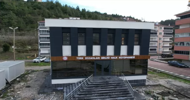 Selin vurduğu Bozkurt’a kütüphane eczacılardan
