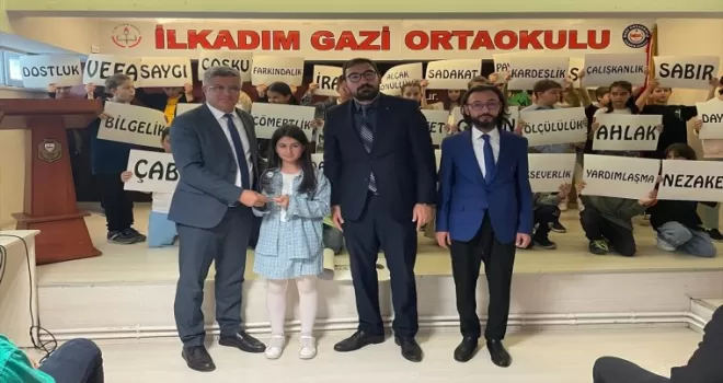 “Sınıfımdaki Ayna“ projesinin fotoğraf sergisi yapıldı
