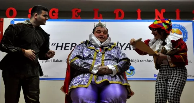 Sinop’ta 5 bin çocuk tiyatroyla buluşturuldu