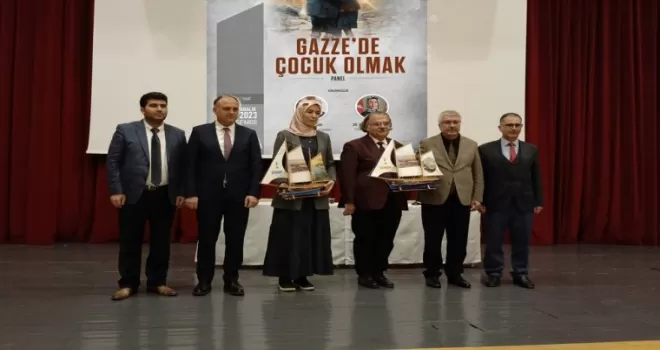 Sinop’ta, “Gazze’de Çocuk Olmak Paneli“ düzenlendi