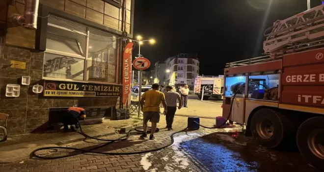 Sinop’ta temizlik malzemeleri satılan iş yerinde çıkan yangın söndürüldü