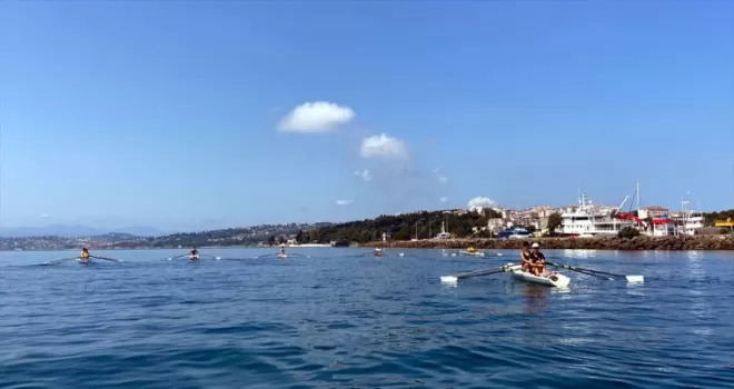 Sinoplu kürek sporcuları Türkiye şampiyonalarına hazırlanıyor