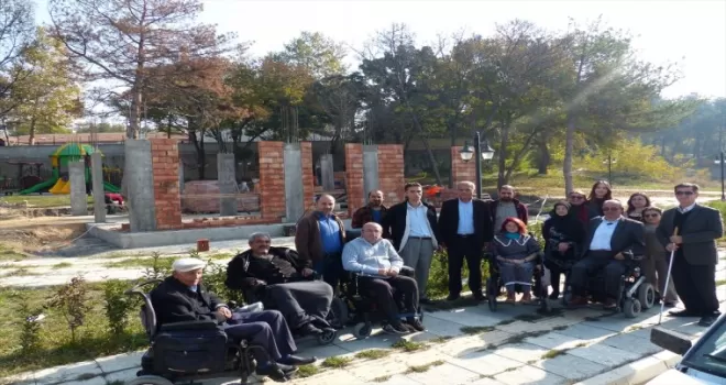 Suluova Belediyesi tarafından Sakatlar Derneğine dernek ofisi yapılıyor
