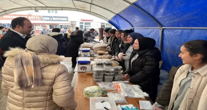 Sulusaray’da depremzedeler yararına kermes düzenlendi