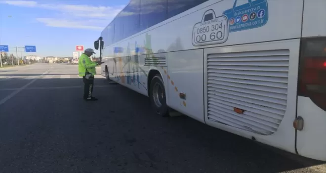Sungurlu'da kış lastiği denetimi yapıldı