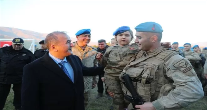 Suriye'deki altı aylık görevlerini tamamlayan "Boralar" yurda döndü