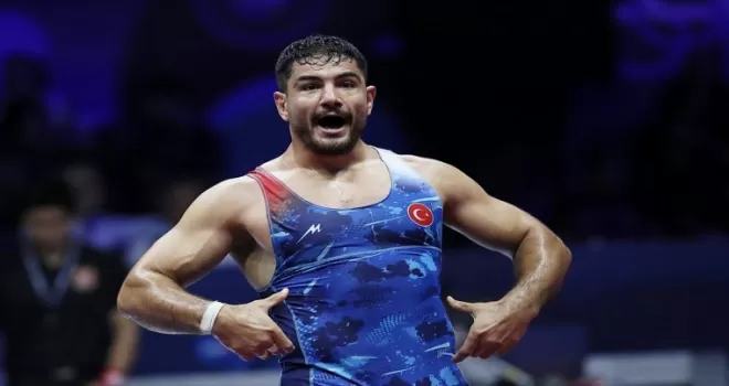 Taha Akgül, Dünya Güreş Şampiyonası'nda finalde