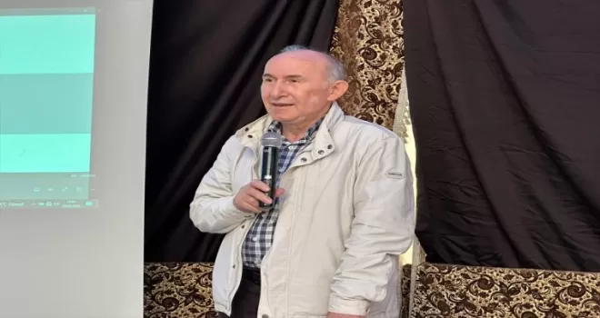 Tarihçi yazar Ahmet Şimşirgil, Ayancık’ta öğrencilerle buluştu