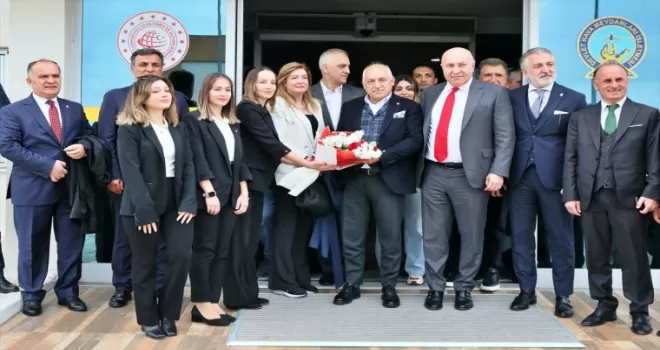 TFF Başkanı Mehmet Büyükekşi, şampiyonluk kutlaması için Samsun’a geldi