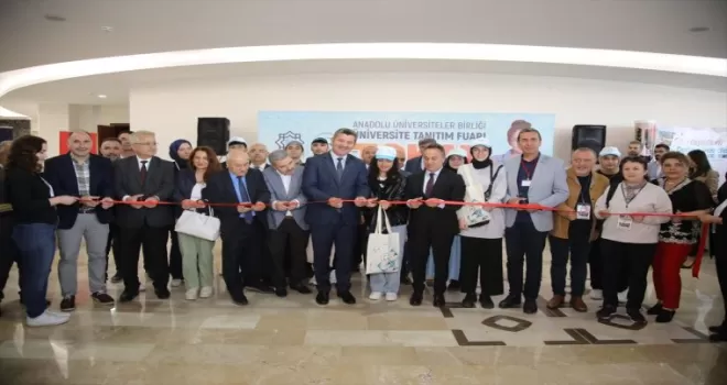 TOGÜ’de 11 ilden üniversitelerin katılımıyla tanıtım fuarı düzenlendi