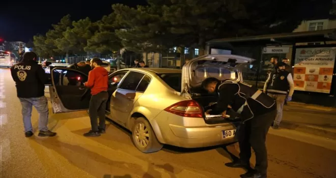 Tokat Emniyet Müdürlüğü “şok huzur uygulaması“ yaptı