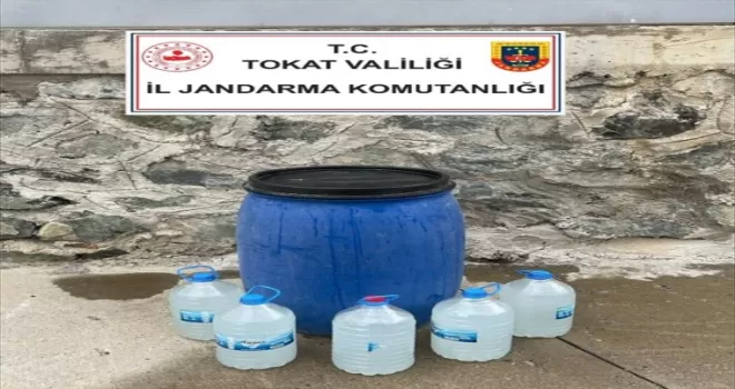 Tokat'ta 120 litre sahte içki ele geçirildi