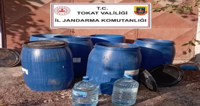 Tokat'ta 1300 litre sahte içki ele geçirildi