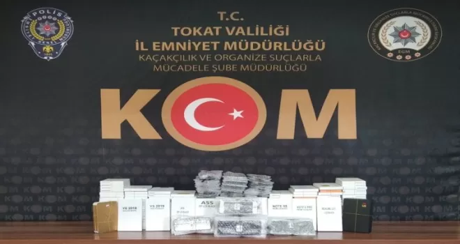 Tokat'ta 493 gümrük kaçağı telefon ele geçirildi