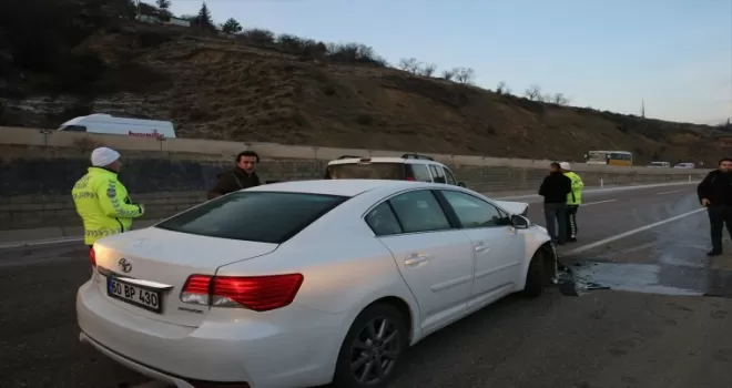 Tokat'ta 5 aracın karıştığı kazada 9 kişi yaralandı