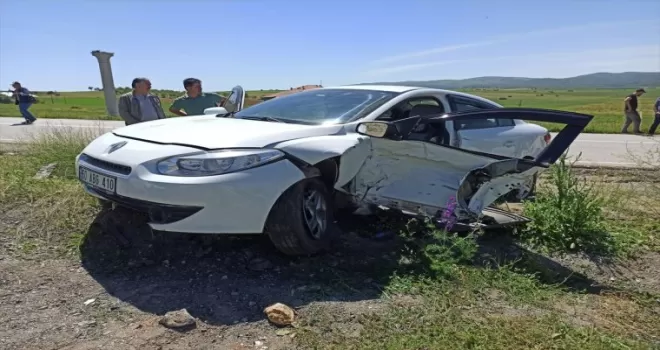 Tokat’ta iki otomobilin çarpıştığı kazada 1 kişi yaralandı