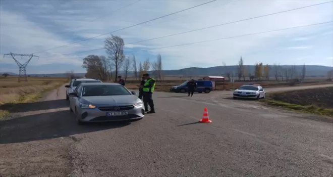 Tokat’ta jandarma yılın ilk 3 ayında 59 bin 608 aracı kontrol etti