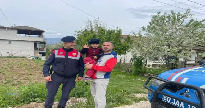 Tokat’ta kaybolan 3 yaşındaki çocuğu jandarma buldu
