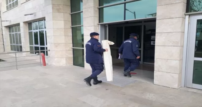 Tokat'ta keserle bir kişiyi yaralayan baba ile oğlu tutuklandı