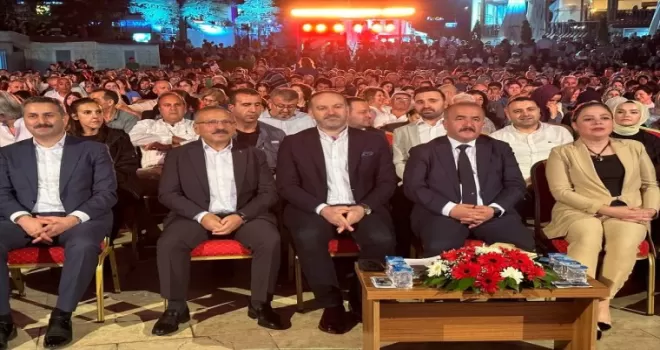 Tokat’ta TRT sanatçıları konser verdi