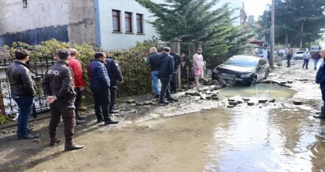 Trabzon’da ana su hattı patladı