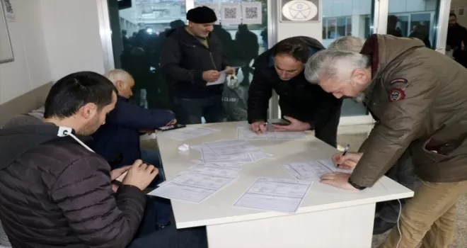 Trabzon’da EYT’liler emeklilik başvurusunda bulunuyor