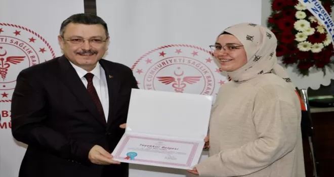 Trabzon'da, sağlık çalışanlarının çektiği fotoğraflardan oluşan sergi açıldı
