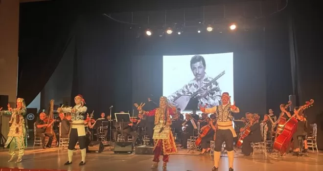 Trabzon’da “Senfoni ile Neşet Ertaş Türküleri“ konseri düzenlendi