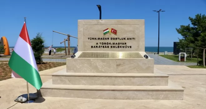 Trabzon’da “Türk-Macar Dostluk Anıtı“ törenle açıldı